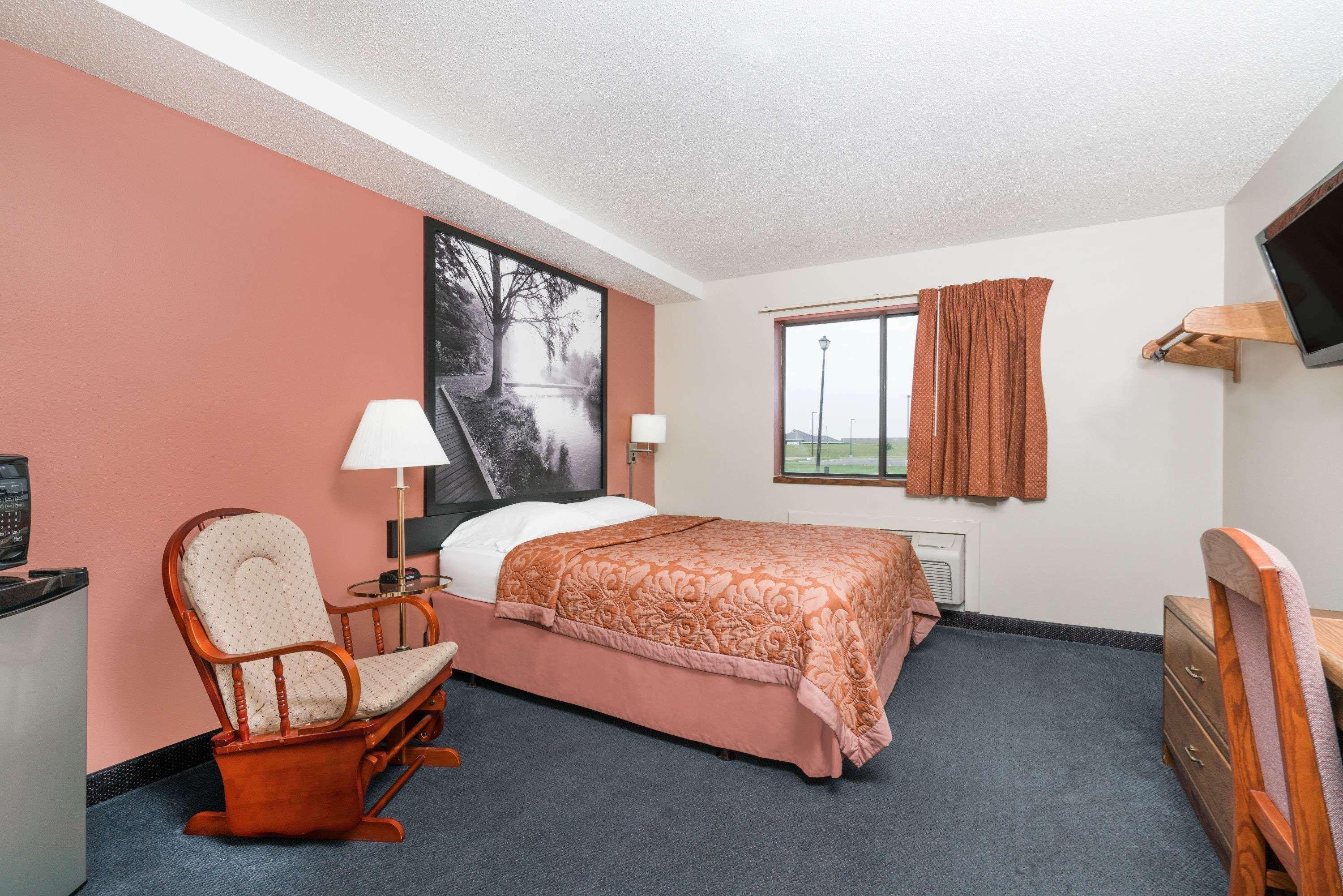 Hotel Super 8 By Wyndham Perham Exteriér fotografie