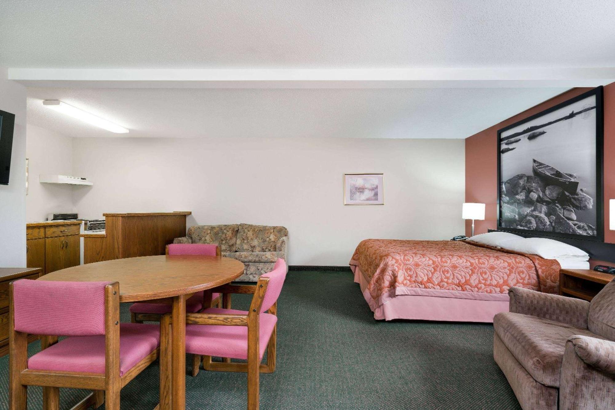 Hotel Super 8 By Wyndham Perham Exteriér fotografie